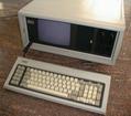 Der erste tragbare PC und die Dell-Gründung (PCGH-Retro, 04. November)