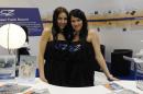 Männerträume von der Cebit 2011: Gamer-Hardware, Messe-Babes und Kuriositäten [PCGH-Top-Artikel März 2011]