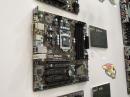 Cebit 2012: Asrock zeigt Mainboards mit Z77, H77, Q77 und B75-Chipsatz