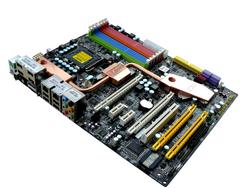 MSI Hydrogen X38: Mainboard mit Wasserkühlung