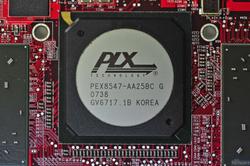 HD 3870 X2: Nahaufnahmen (hier der PCI-Express-Switch)