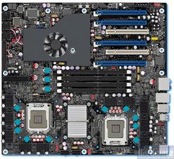 Skulltrail: The passively cooled northbridge and the FB-DIMMs are getting real hot under load and should be cooled by a fan. (Picture: Intel)