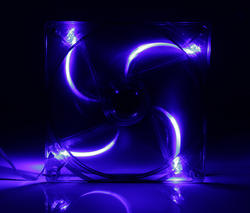 Aerocool V12-Lüfter (Bild: Aerocool) (3)