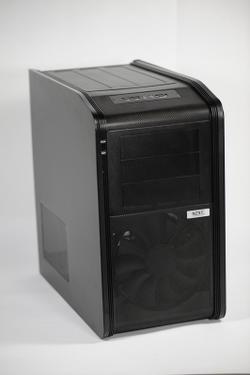 NZXT Panzerbox