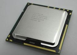Trotz Verlusten gibt Intel mit satten 80,5 Prozent im vierten Quartal 2009 weiterhin den Ton an. 