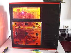 Modding-Doppelschlag: Wakü-Casemod in Schwarz-Rot und Retro-Bierkasten-PC (43)