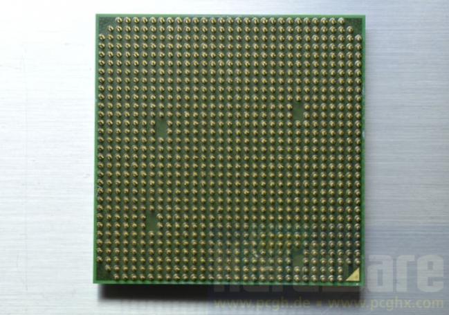 Der Phenom II von hinten mit seinen 940 Pins