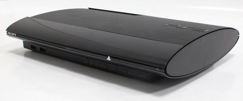 Die neue Playstation 3 Super Slim ersetzt das alte Slim-Modell.