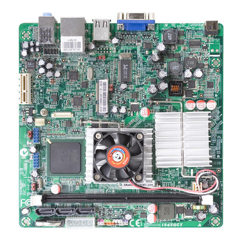 Aopens i945GCt-SN kombiniert den ITX-Formfaktor mit Intels Atom-330-CPU.