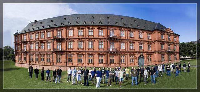 Team von Related Design
