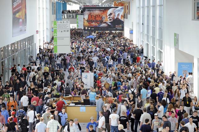 http://www.pcgameshardware.de/screenshots/medium/2009/08/Gamescom_09_40.jpg