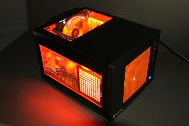 Tolles Casemod-Projekt: Schnelles, LAN-taugliches Mini-ITX-System mit Wakü (13)