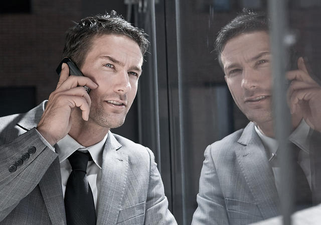 Bitkom-Studie: SMS meist verwendete Handy-Funktion (2)