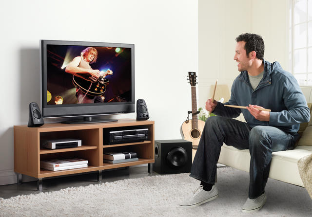 Logitech Z623 mit THX-Zertifikat (4)
