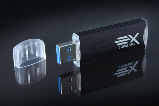 Sharkoon Flexi-Drive Extreme Duo: USB-Stick mit USB 3.0 und bis zu 130 MByte/s (3)