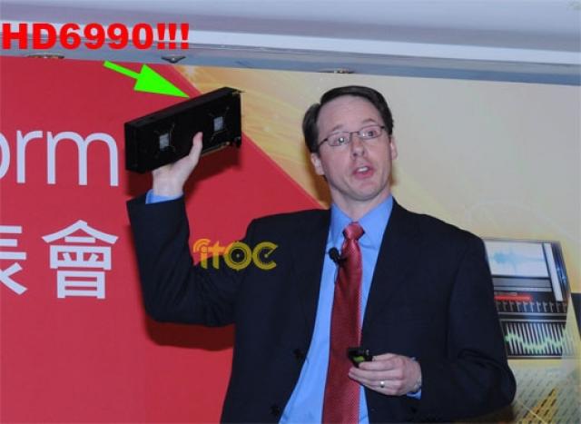 AMD Radeon HD 6990: Fotos der Dual-GPU-Grafikkarte aufgetaucht