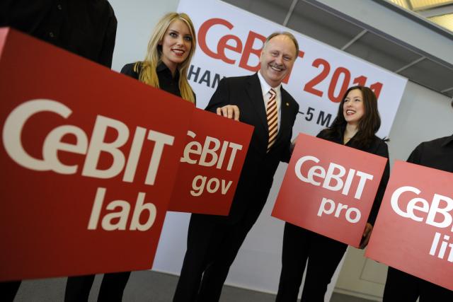 Männerträume von der Cebit 2011: Hardware, Babes und Kuriositäten - Tag 1 (195)