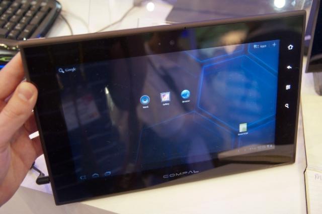 Ein Intel-Tablet mit neuem Atom-Prozessor auf Oak-Trail-Basis. 