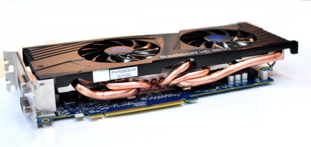 Sapphire Radeon HD6950 Dirt3 Special Edition 02
