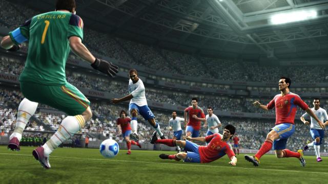 PES 2012: Deutschland gegen Italien, Bayern gegen Barca - 20 Minuten Gamescom-Videos  (5)