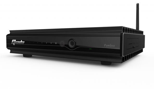 Giada F100 - Mini-PC mit Blu-ray-Unterstützung und nur 17 Watt Verbrauch.  (3)