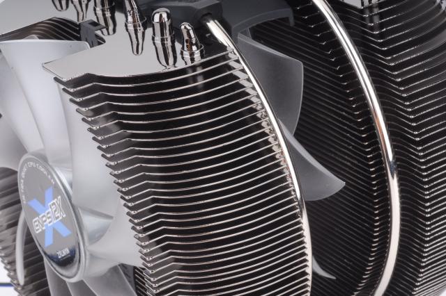 Zalman CNPS12X - Doppelturmkühler mit drei LED-Lüftern (4)