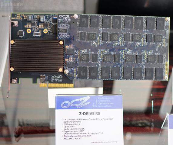 CES OCZ Revodrive Z5 01