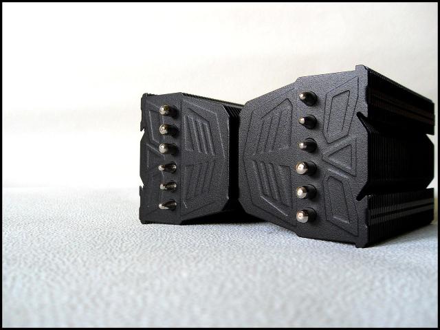 Schwarz-weiße Corsair-500R-Casemod - Update: Rabenschwarzer Megahalems und neue Graka 
