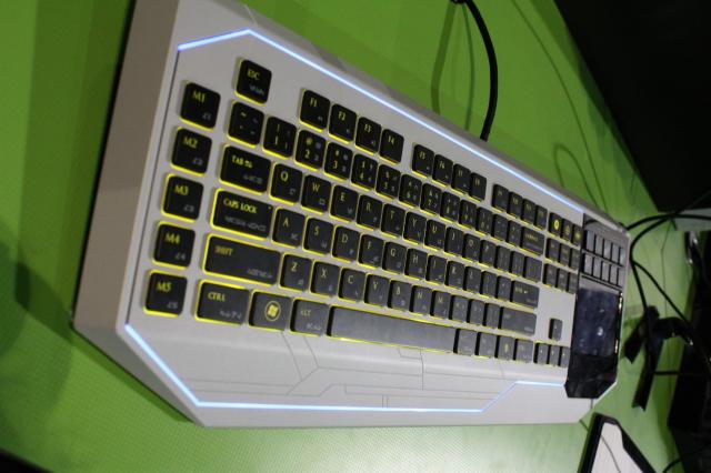 Razer auf der CES 2012: Hardware für Star-Wars-MMO-Fans (4)