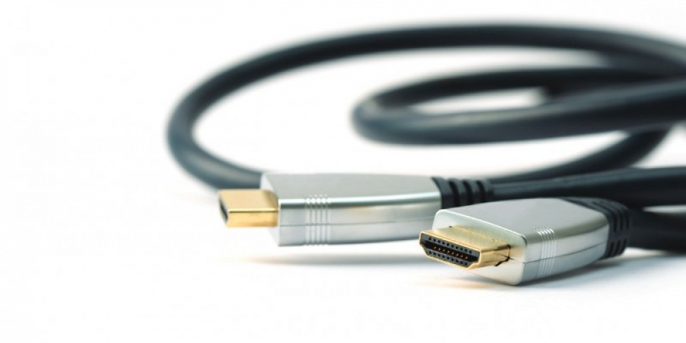 HDMI Cable Power ist eine neue Technologie, die langen HDMI-2.1a-Kabeln mit mehr Strom direkt vom Anschluss des Quellgeräts zugutekommen soll.