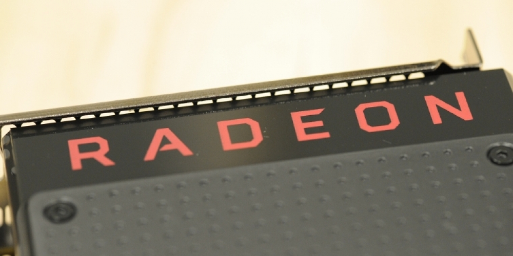 Radeon RX 6500 XT und RX 6400: Neuer Leak zu Einstiegsgrafikkarten - im Bild: Schriftzug der Radeon RX 480