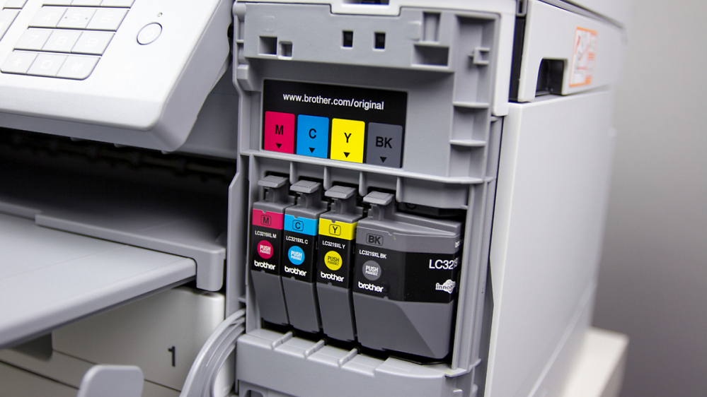 Brother: Firmware macht Drucken mit fremdem Toner schlechter