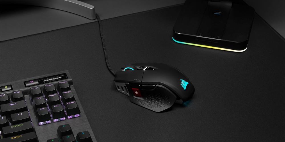 Corsair M65 RGB Ultra: Anpassbare Maus mit und ohne Kabel mit 26.000 DPI (1)