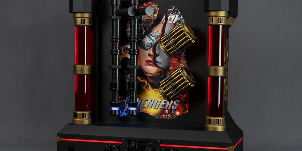 Black Widow: Schicke Holz-Casecon zu Marvel's Avengers (10)