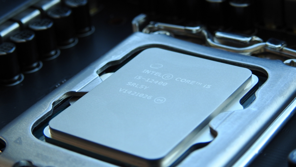 Intel Core i5-12400 im Test: Der 5600X-Konkurrent, der 14 Monate zu spät kam 