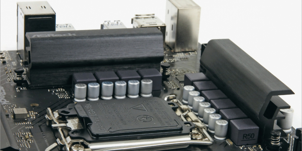 Verbogene Heatspreader und Sockel: Alder-Lake-Spezifikationen laut Intel eingehalten - Workaround mit Garantieverlust (1)