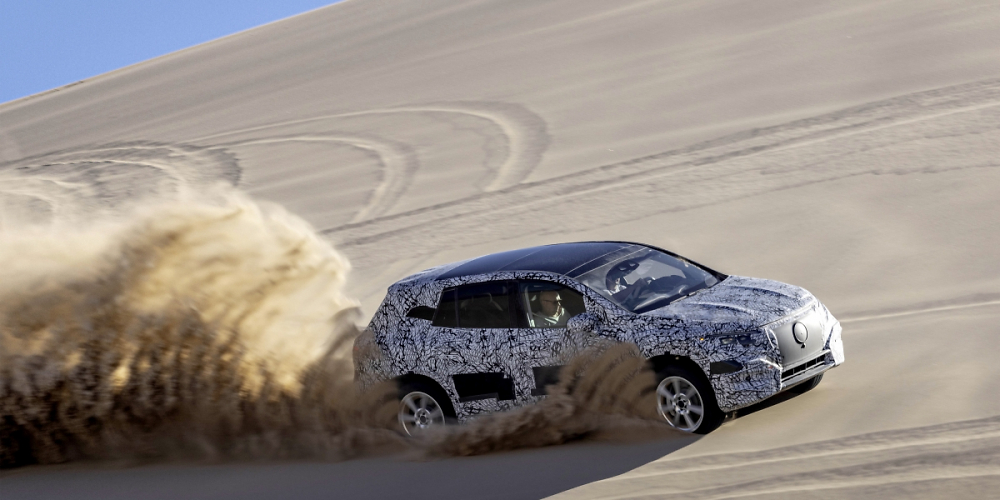 Mercedes EQS-SUV auf Testfahrt