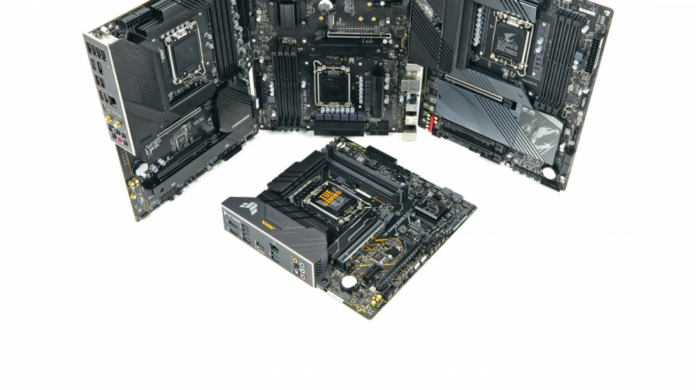  Vier günstige B660-/H670-Mainboards für Intel Alder Lake im Test