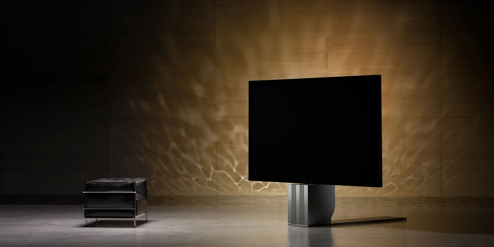 Transformer für Vermögende: 4,2 Meter Micro-LED-Klappdisplay (1)