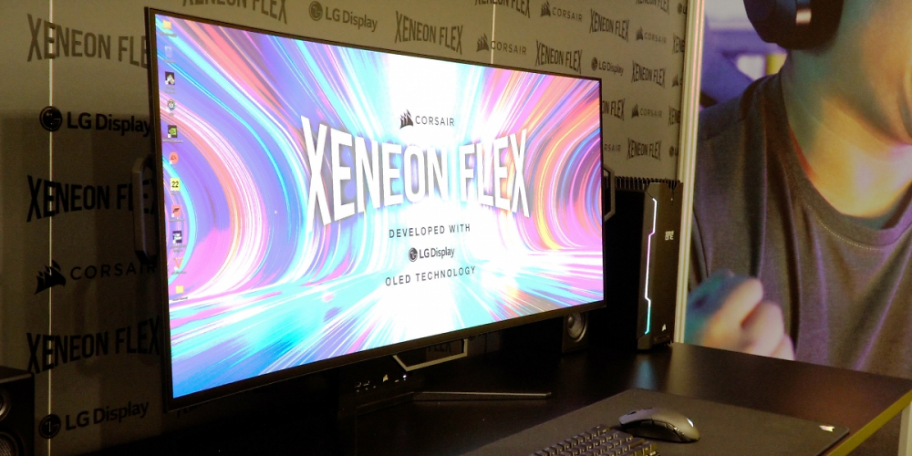 Corsair Xeneon Flex OLED. (3)