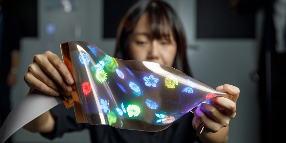 LG Dispay zeigt bieg- und dehnbare Displays (2)