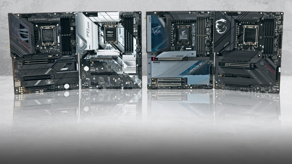  Vier Z790-Mainboards von Asrock, Asus, Gigabyte und MSI im Test