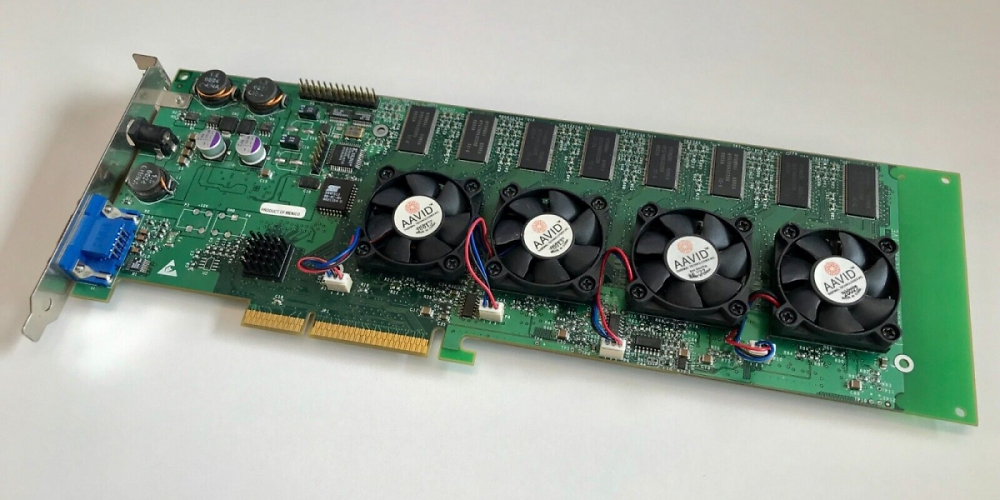 Angeblich weniger als 100 funktionsfähige Exemplare der legendären Voodoo 5 6000 existieren - eine davon scheint auf der Auktionsplattform Ebay gelandet zu sein.