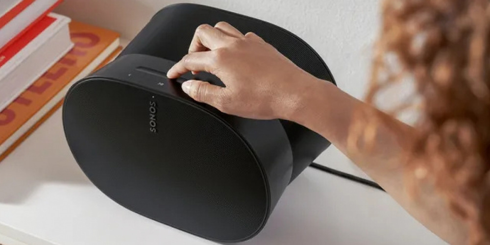 Zwei neue und intelligente Lautsprecher werden wohl bald mit dem Era 300 und Era 100 dem Sortiment von Sonos hinzugefügt.