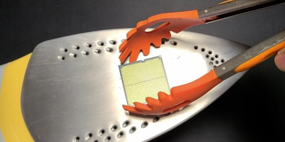 AMD Ryzen 7000: CPU mit Zahnseide und Bügeleisen geköpfthttps://youtu.be/BQ00B93w8hY