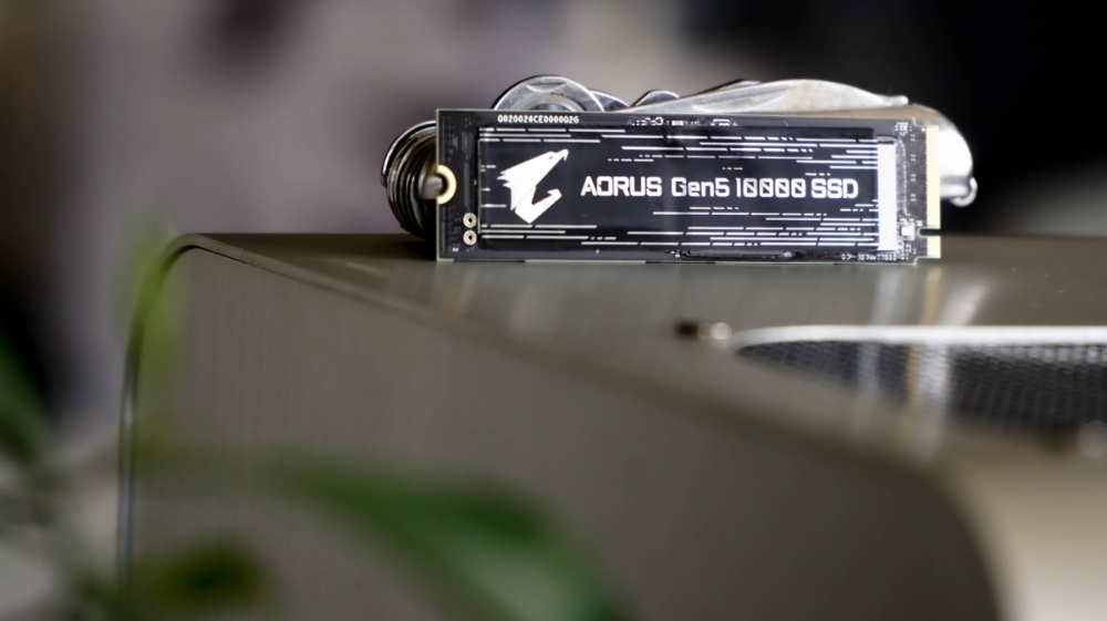 Die erste PCI-Express-5.0-SSD im Test: Gigabyte Aorus Gen5 10000 macht den Anfang