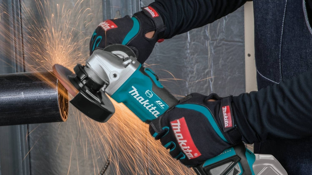 Nirgendwo günstiger als bei Amazon: Beliebtester Winkelschleifer Makita 18V DGA513 jetzt 29% unter UVP