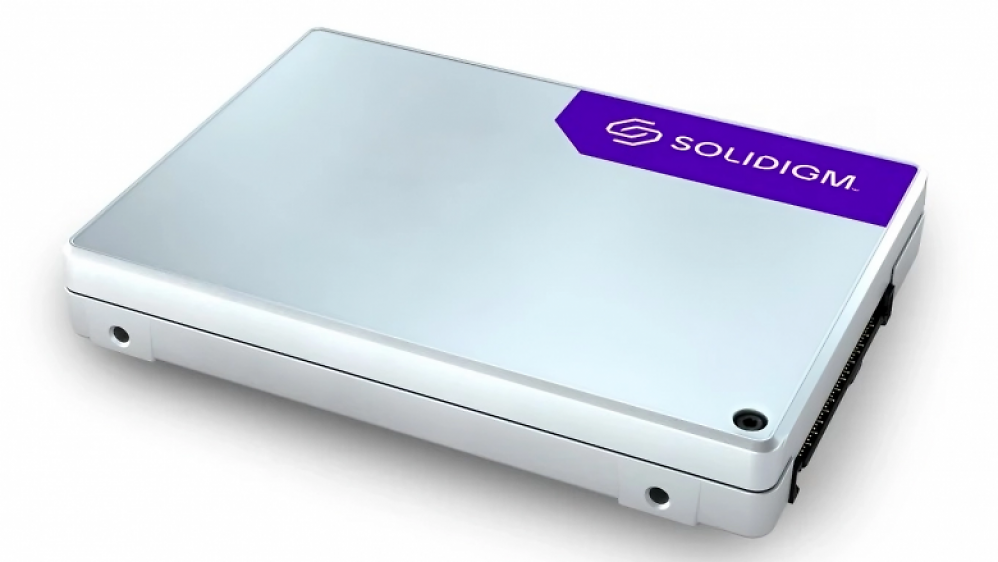 Solidigm P5336
