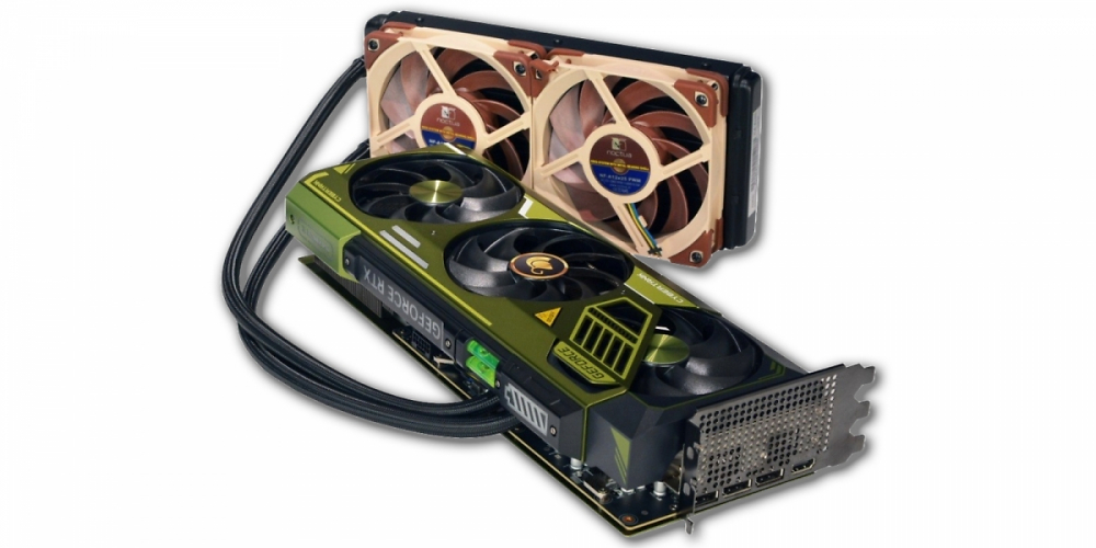 Eine RTX 4080 Super mit Noctua-Lüftern ist in Japan mit einer eher ungewöhnlichen grün-braunen Farbkombination versehen.