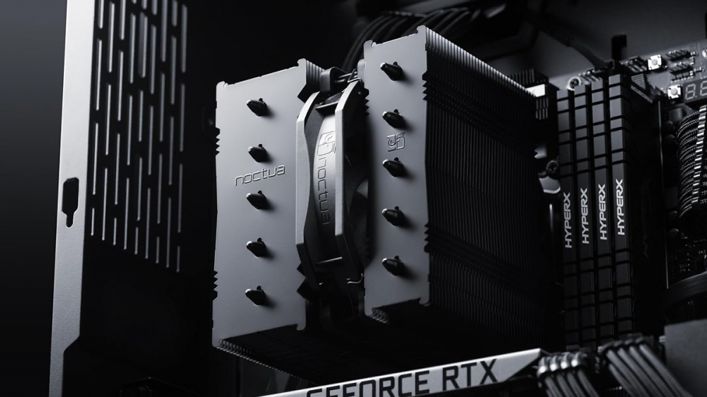 Noctua NH-D12L Chromax.Black: Niedriger CPU-Kühler kommt auch in Schwarz zum hohen Preis